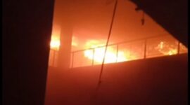 Api menjalar di lantai 2 Pasar Terong 