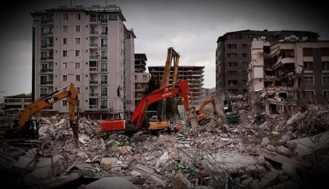 Gempa di Turki dan Suriah menyebabkan ribuan bangunan hancur. (Foto/Freshnewsasia/Reuters)
