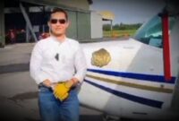 Kepala Bea Cukai Yogyakarta, Eko Darmanto berpose di samping pesawat pribadinya (Foto Facebook)