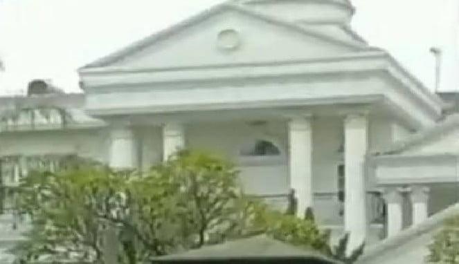 Screenshot, rumah mewah milik Kepala Bea Cukai Makassar Andhi Pramono, di Kawasan Cibubur yang disorot netizen
