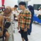 Seorang kakek menjadi korban reruntuhan kubah Masjid Tifaqul Jamaah (Foto Istimewa)
