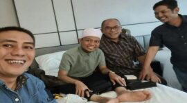 Deng Ical (Kiri), Ustaz Das'ad Latief (Tengah), IAS (Kanan) Foto : Instagram : Deng Ical
