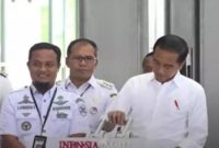 Jokowi meresmikan Depo Kereta Api Maros dan pengoperasian Jalur Kereta Api Lintas Makassar-Parepare Antar Maros-Barru 