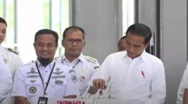 Jokowi meresmikan Depo Kereta Api Maros dan pengoperasian Jalur Kereta Api Lintas Makassar-Parepare Antar Maros-Barru 