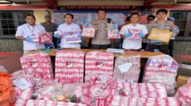 Penyeludupan kosmetik ilegel yang diungkap Satrekrim Polres Tarakan dan melibatkan oknum Kepala Kantor Pos Tarakan. (Foto Istimewa)