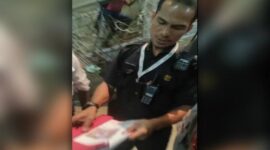 Security PAM 1 KM Labobar, Laode Muis melalui rekaman video melarang pedagang asongan naik kapal