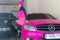 Screenshot: Istri Kemensetneg Esha Rahmansah Abrar doyan pamer harta