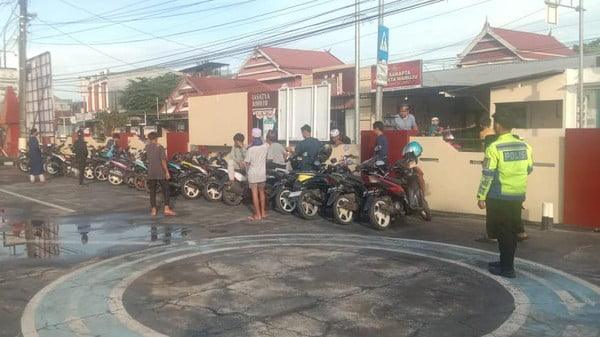 Puluhan motor dijaring polisi di Kota Mamuju (Foto Istimewa)