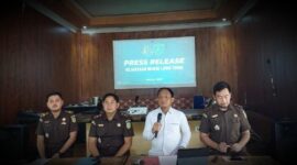Kejari Lutim Dr. Yadyn, saat konferensi Pers (Foto Istimewa)