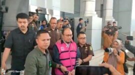 Haris Yasin Limpo digelandang Kejati Sulsel 