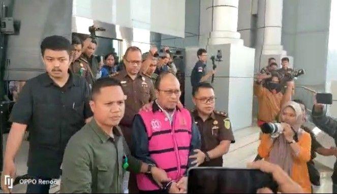 Haris Yasin Limpo digelandang Kejati Sulsel 
