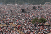 Jutaan penduduk India yang memadati tanah lapang (Foto: Reuters via Al Jazeera)