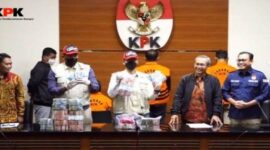 KPK tangkap Bupati meranti dan menyeret puluhan pejabat Strategis Pemkab dan Pihak Swasta (Foto Istimewa)
