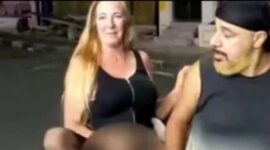 Aksi Bule Bali Pamer Selangkangan di Atas Motor