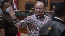 Mantan Kapolda Sumatra Barat, Irjen Pol Teddy Minahasa Putra saat menjalani sidang tuntutan. (Foto: ANTARA)