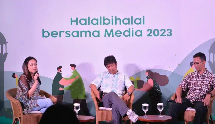 OJK saat di acara halalbihalal bersama media (Foto Istimewa)