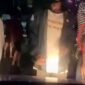 Tangkapan layar video, keluarga terduga pelaku sweeping di jalan poros Takalar mencari pelaku pengeroyokan