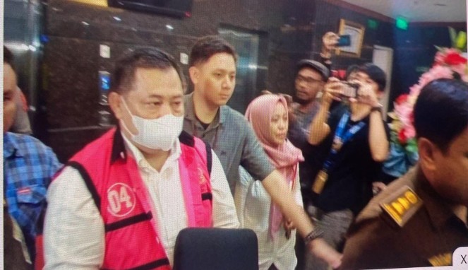 Mantan Direktur Utama PDAM Makassar, Hamzah Ahmad jadi tersangka korupsi (foto istimewa)