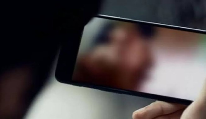 Ilustrasi video mesum tersebar di media sosial/Net