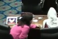 Tangkapan layar video anggota DPRD DKI Jakarta dari Fraksi PDIP, Cinta Mega terciduk main judi slot
