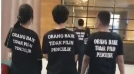 Tangkapan layar video viral kampanye negatif oleh sekelompok pemuda. (Foto Istimewa)