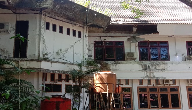 Potret Gedung Kantor Bupati Pangkep Kumuh dari Perhatian Pemerintah terkesan angker seperti rumah tak berpenghuni