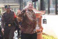 Menko Perekonomian Airlangga Hartarto tiba di Gedung Bundar Kejagung. (Foto: istimewa)