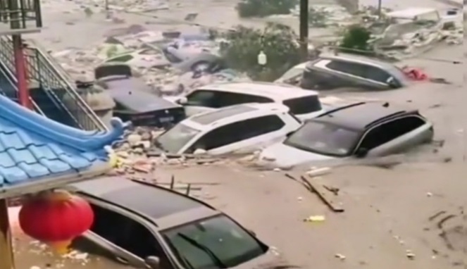 Banjir di China (Tangkapan Layar Video Tiktok)