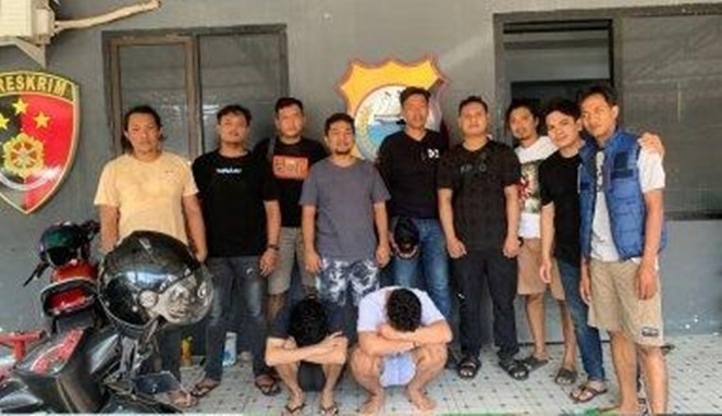 Resmod Polda Sulsel meringkus dua pelaku pembobol akun IG atau Instagram warga Jaksel