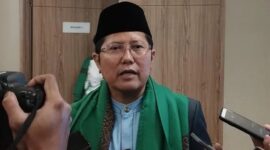 KH Cholil Nafis