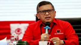 Sekjen PDIP Sebut Tak Ada Peleburan Koalisi, Ganjar Tetap Capres