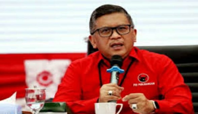 Sekjen PDIP Sebut Tak Ada Peleburan Koalisi, Ganjar Tetap Capres