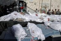 Pemakaman korban-korban pengeboman Zionist Israel di Gaza