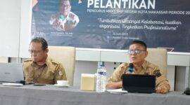 Kadisdik Makassar, Muhyiddin menjelaskan tentang juknis PPDB 2023 di Aerotel Smile (Foto Istimewa)