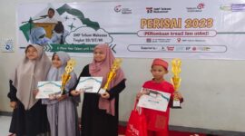 Murid SD Negeri Borong Makassar Raih Juara 1 Lomba Baca Puisi Islami
