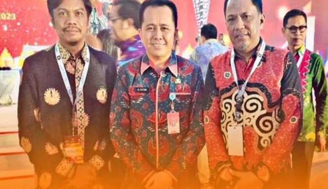 Kepala BPKAD Kota Makassar, Muhammad Dakhlan (Kanan)