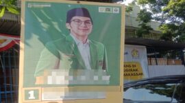 Anak Bos SPBU Tebar Pesona di Sejumlah Pohon-pohon di Makassar