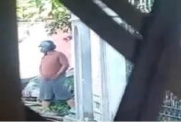 Sontoloyo, Pria Gendut di Makassar “Ngocok” Depan Emak-emak