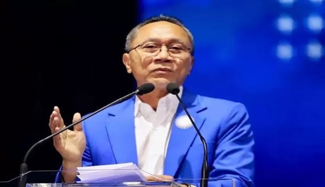 Lecehkan Shalat, Ketum PAN Zulhas Akan Dilaporkan ke Polisi