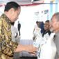 Jokowi Rajin Bagi-bagi Bansos hingga Naikkan Gaji PNS-PPPK, Netizen : Modus!