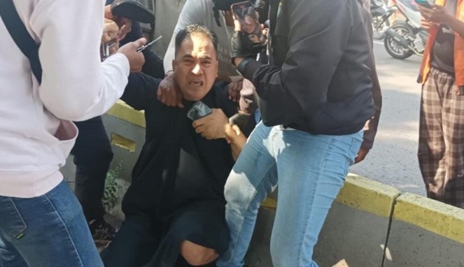 Penangkapan Saipul Jamil Bak Teroris : Buka-buka, Gue Tembak Lo Nyet