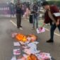 Kecewa dengan Pemerintahan, Puluhan Mahasiswa Bakar Foto Jokowi