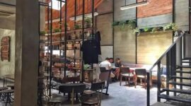Tempat ngopi bareng oknum BNNP Sulsel dengan KJ di Kafe Anomali Makassar