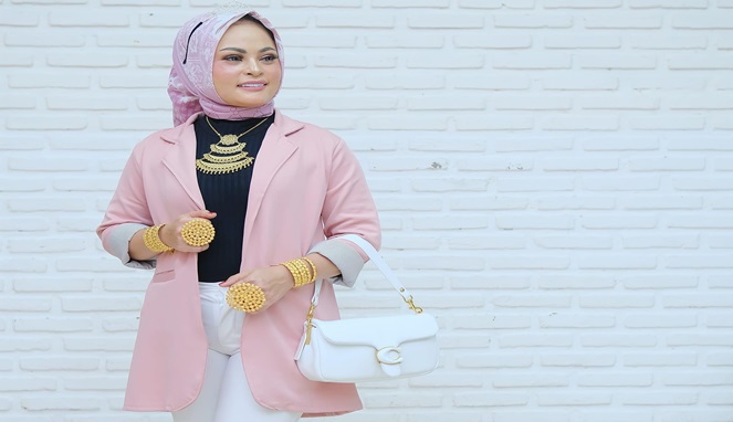 Owner Ce-ce Glow (Foto Facebook)