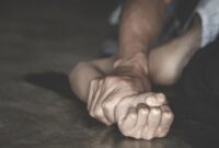 Melancong ke India, Selebgram Spanyol Digilir 7 Pria di Depan Suami (Foto Ilustrasi)