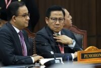 Anies Geleng-geleng Kepala Saat Hakim MK Luruskan Bansos Jokowi