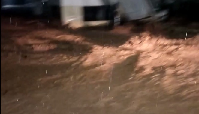 Banjir Bandang Landa Enrekang, Ketinggian Air Capai Dada Orang Dewasa
