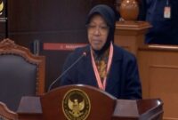 Hakim MK Cecar Peran Menteri Sosial Risma di Bansos Jokowi