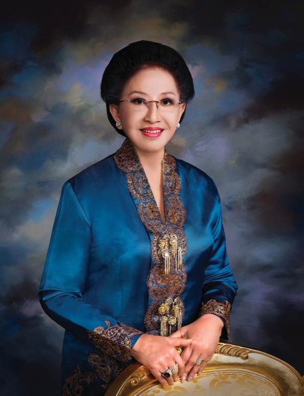 Mooryati Soedibyo, Pendiri Mustika Ratu