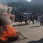 Gugatan Pilpres Ditolak, Pendukung 01 dan 03 Gelar Aksi Bakar Ban